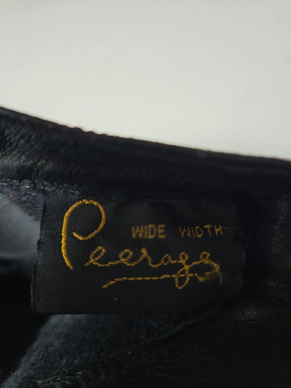 Peerage Women's Black Leather Platform Boot Size 12 WW - Picture 7 of 16